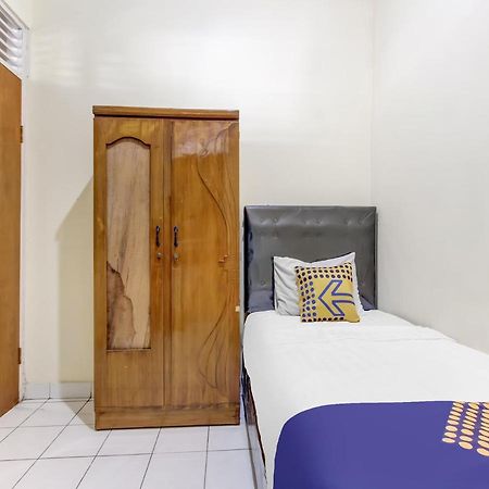Oyo Life 91374 Asia Stay Semarang Syariah Dış mekan fotoğraf