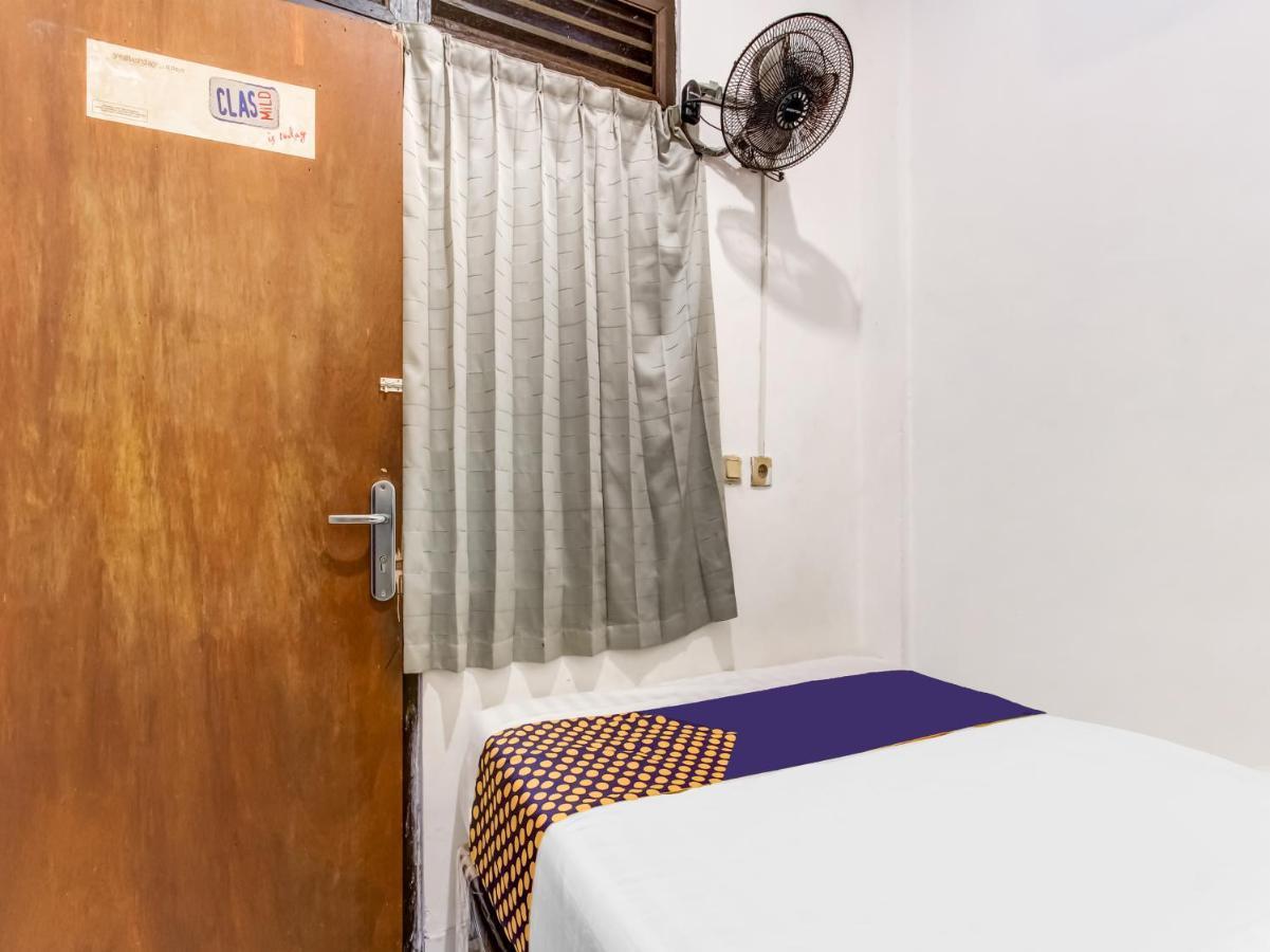 Oyo Life 91374 Asia Stay Semarang Syariah Dış mekan fotoğraf