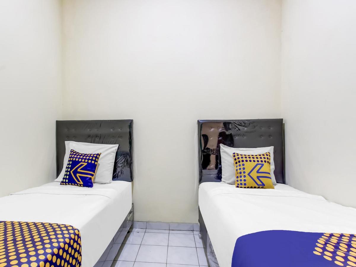 Oyo Life 91374 Asia Stay Semarang Syariah Dış mekan fotoğraf